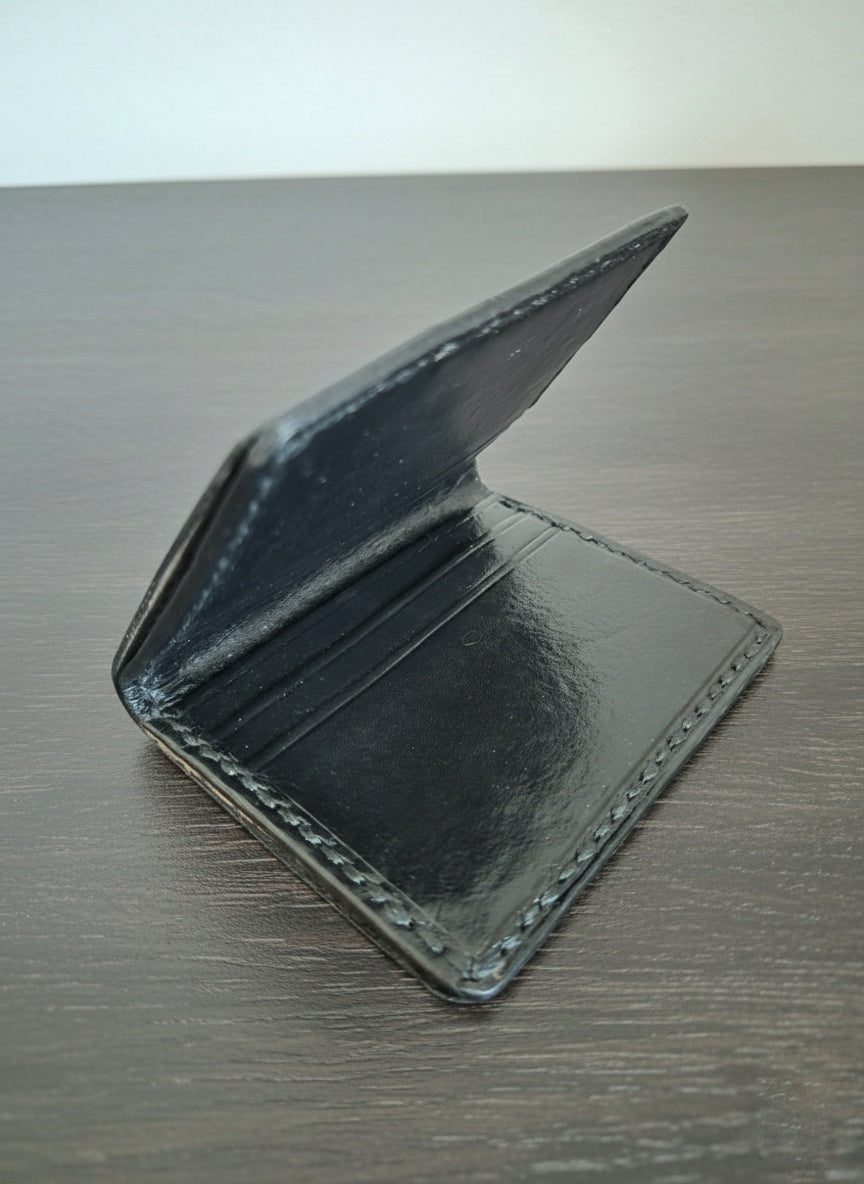 Handcrafted Wallet – Timeless Elegance