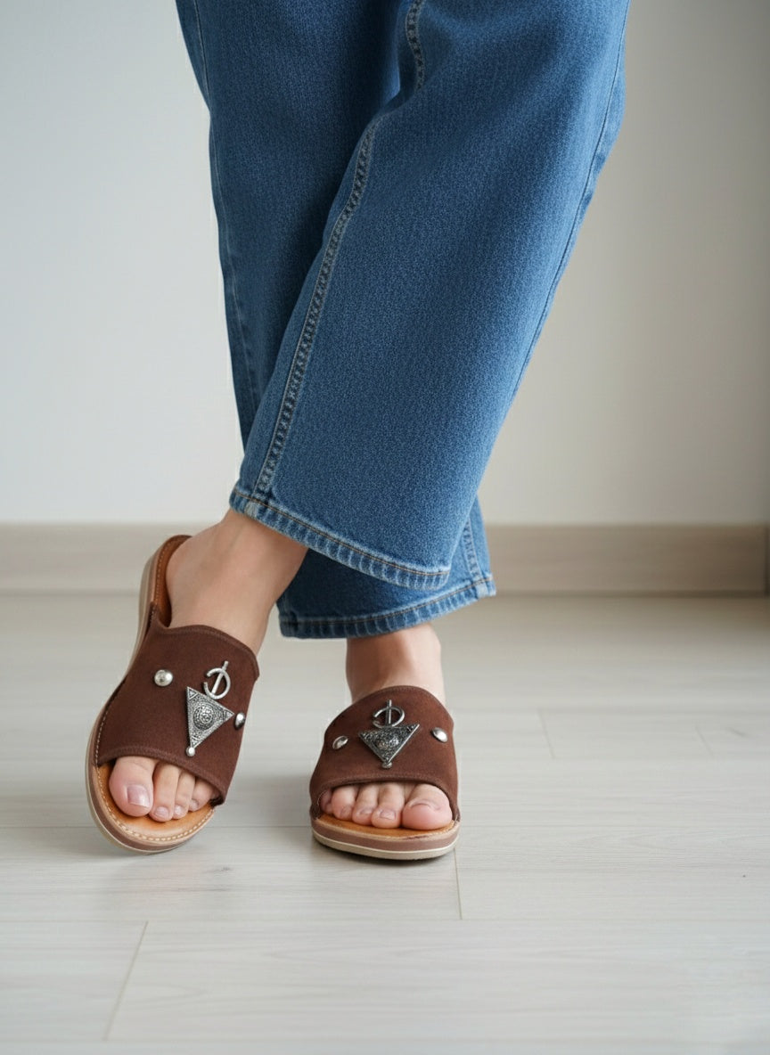 La Gazelle Elegant Slip-On Leather Sandals