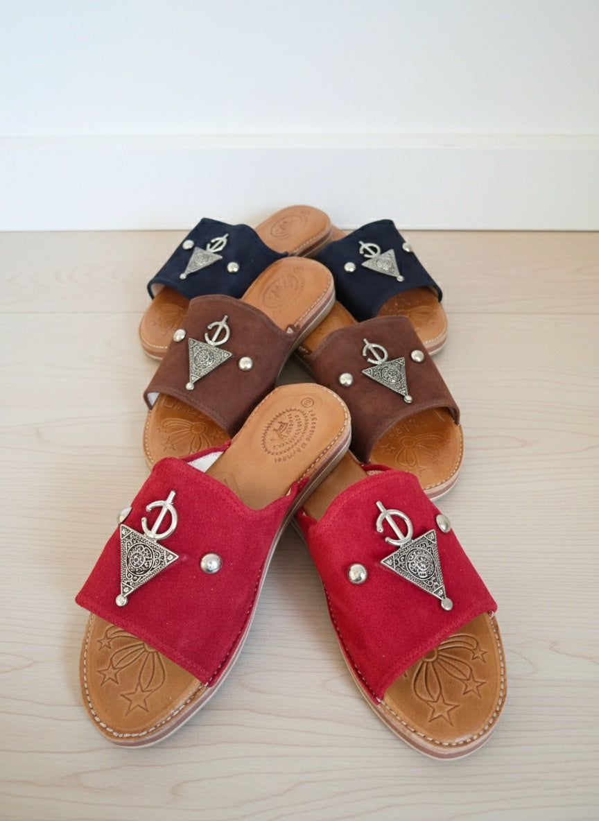 La Gazelle Elegant Slip-On Leather Sandals