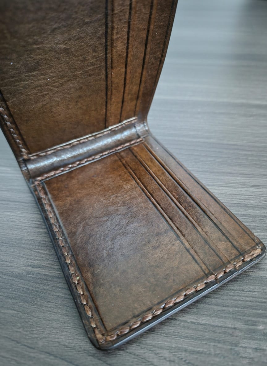 Handcrafted Wallet – Timeless Elegance