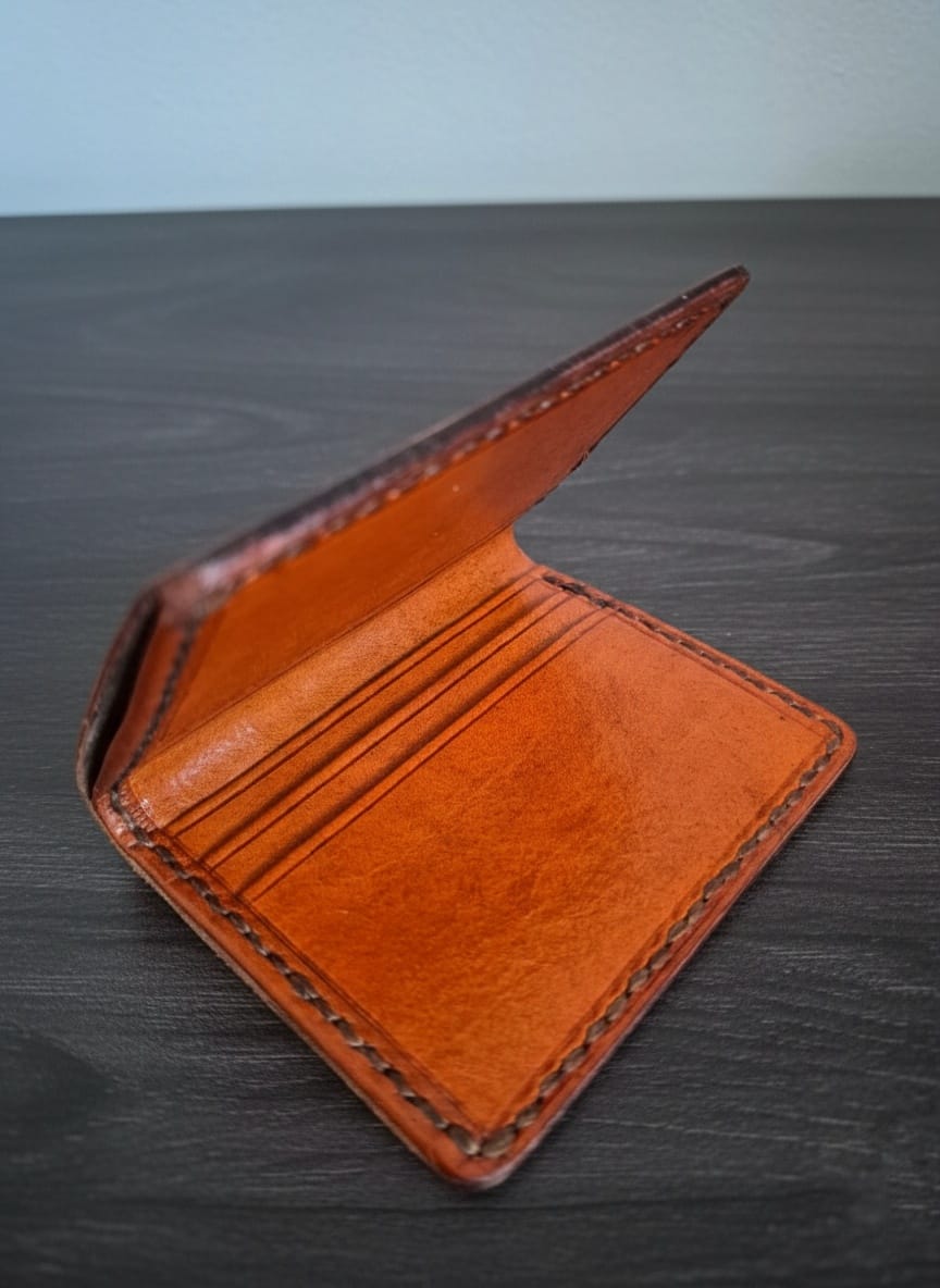 Handcrafted Wallet – Timeless Elegance