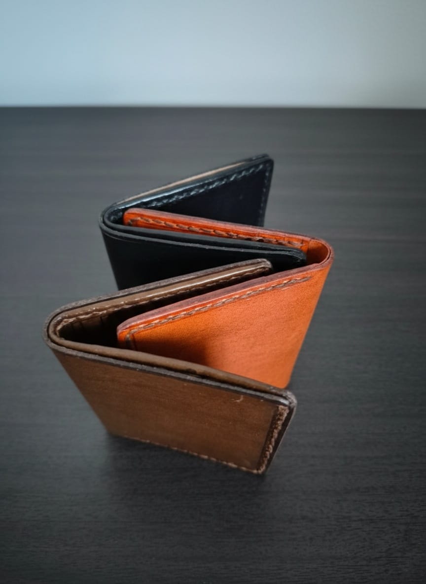 Handcrafted Wallet – Timeless Elegance